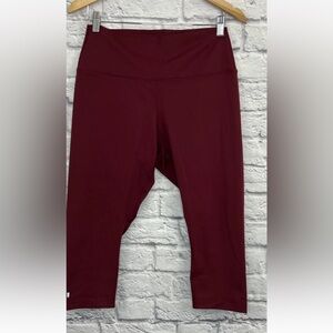 NOBULL MAROON BURGUNDY CAPRI LEGGINGS SIZE L
